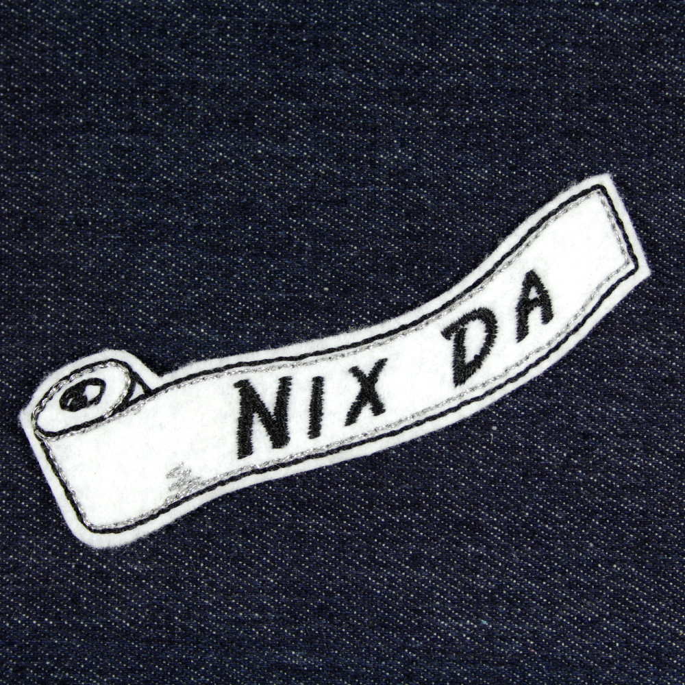 Bügelbild Klopapier mit Schrift "NIX DA" cooler Patch für Erwachsene auf Jeans