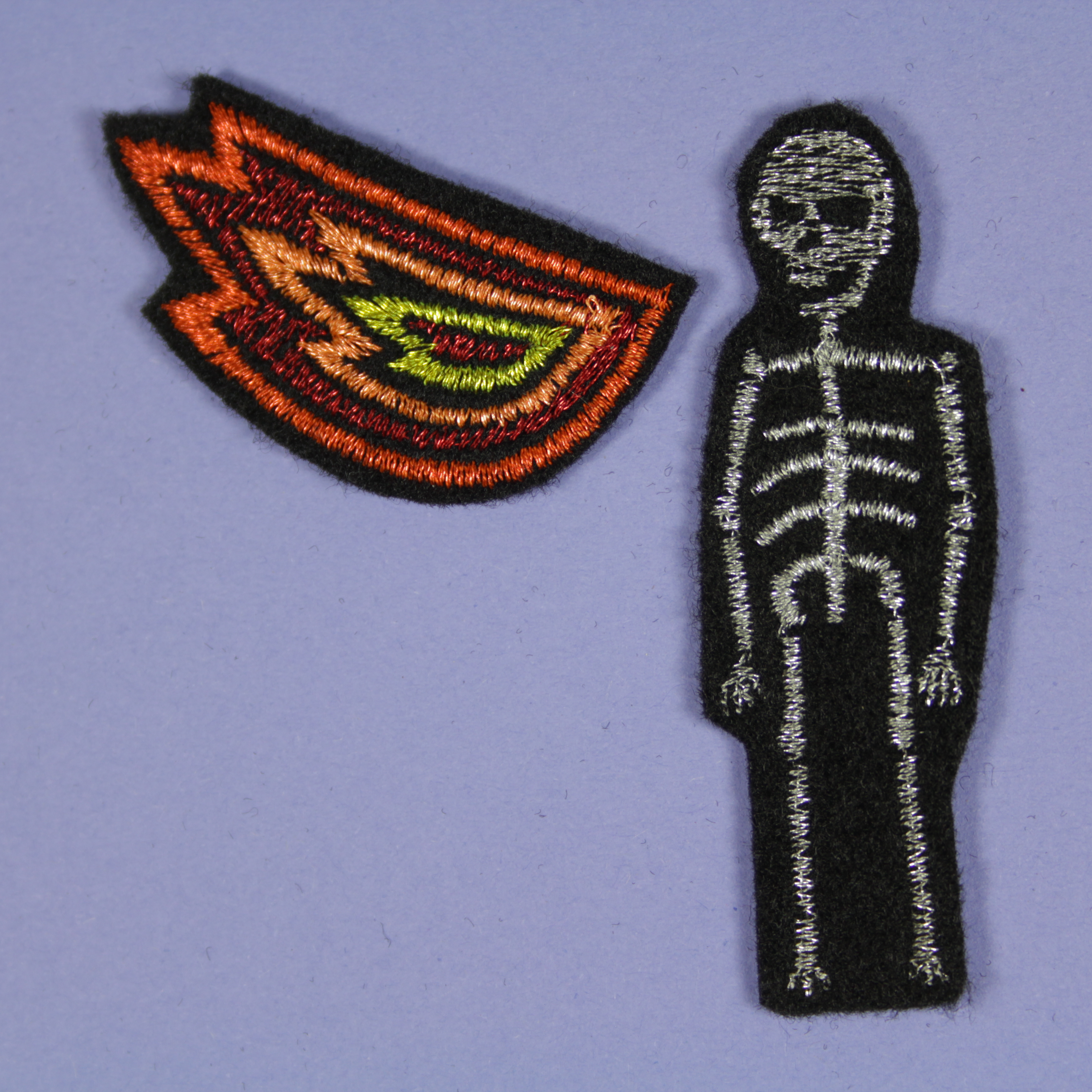 Iron-on image skeleton glitter patch with fire patch bone iron-on silver black skull flame