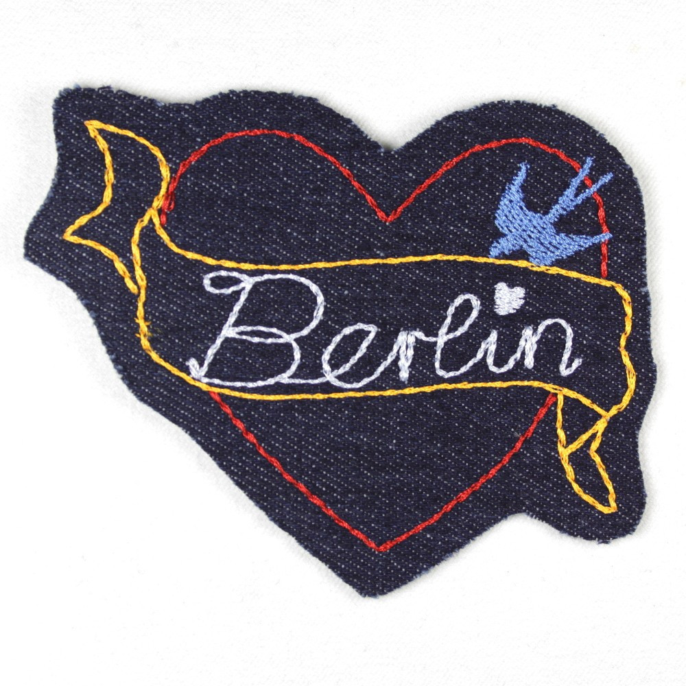 Bügelbild Herz Berlin Aufbügler Jeans gestickter Aufnäher