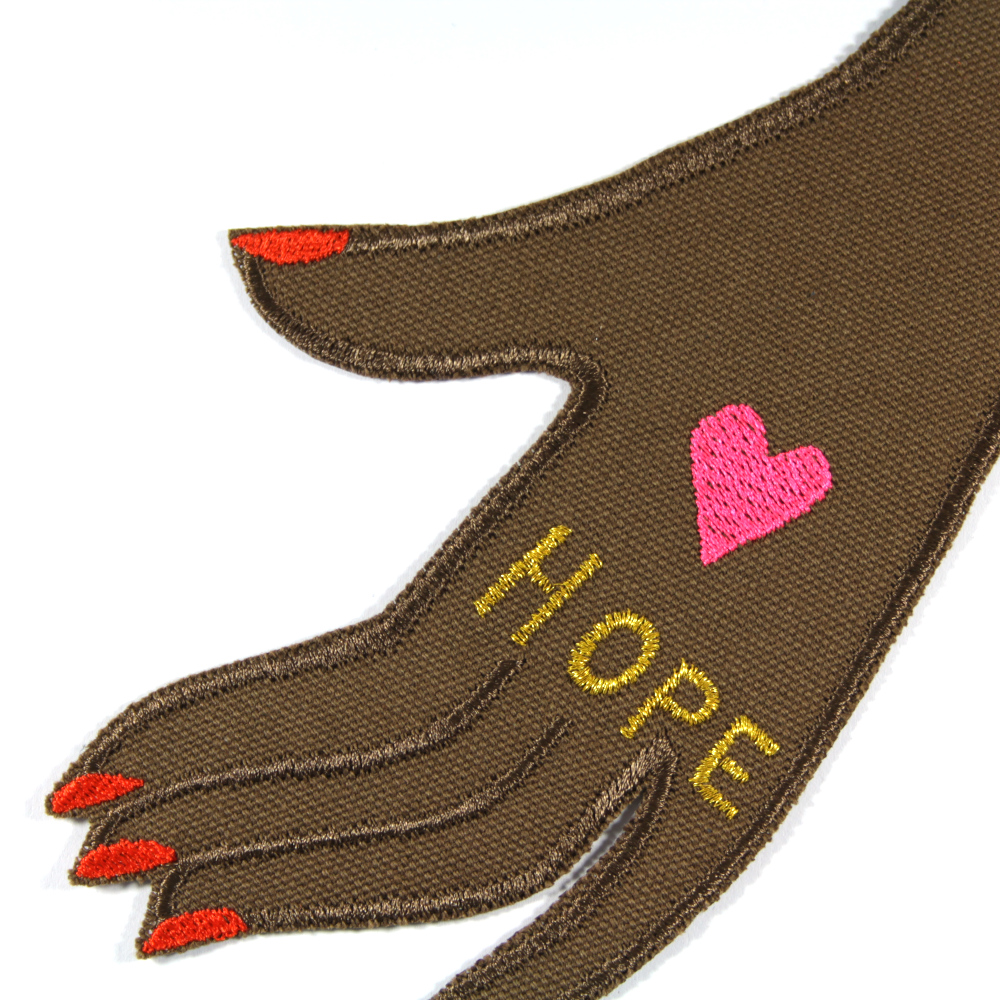 Patch Hand "HOPE" großes Bügelbild gold und neon pink gestickt auf braunem Bio Canvas für Erwachsene