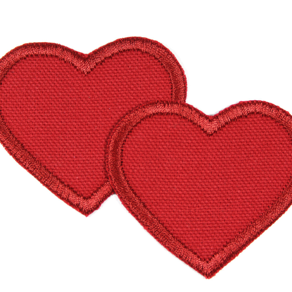 Set mit zwei kleinen Aufbüglern in Form von Herzen in rot aus Bio Canvas Baumwollstoff
