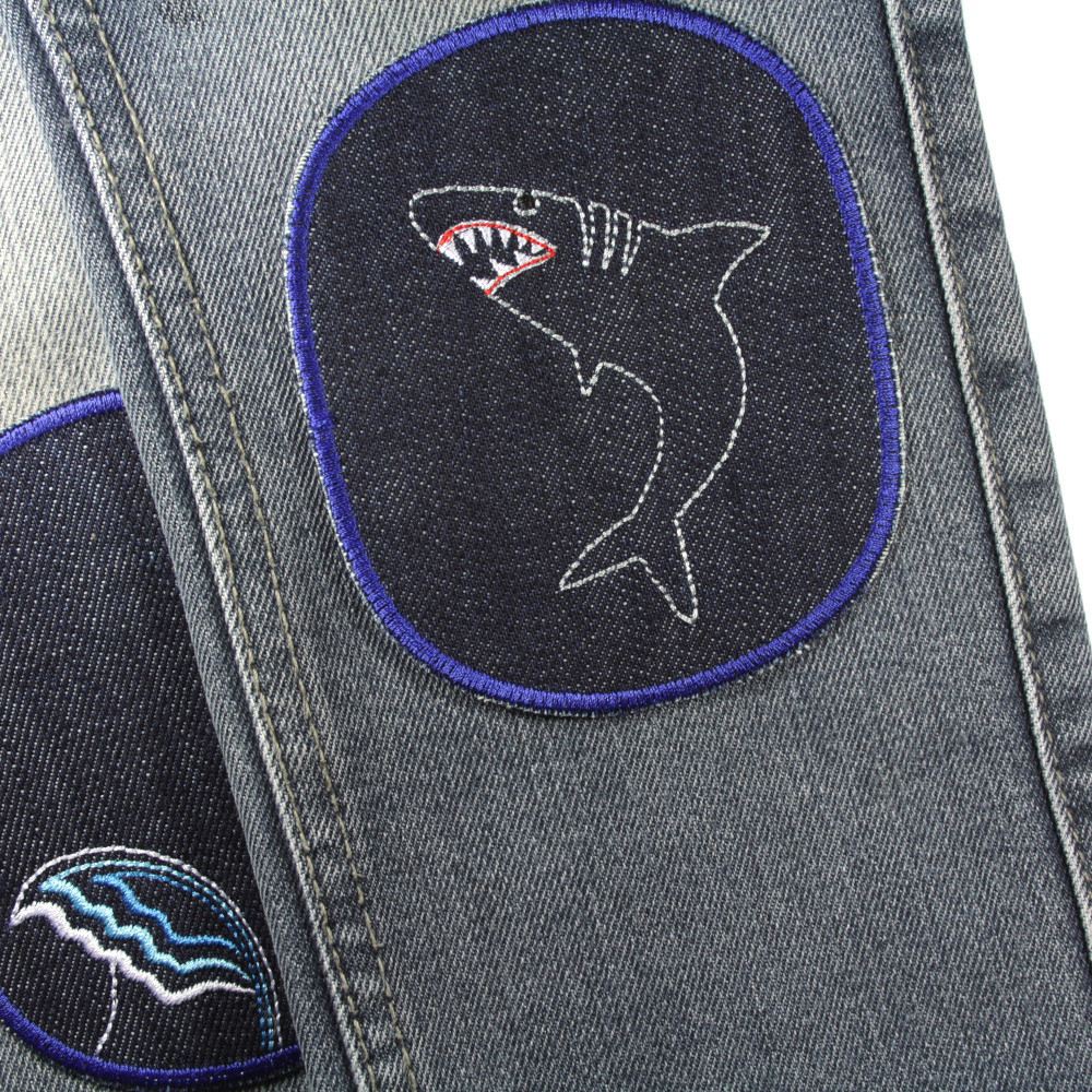 Jeanshose mit Flicken Hai und Wasser Welle als Knieflicken für Kinderhosen