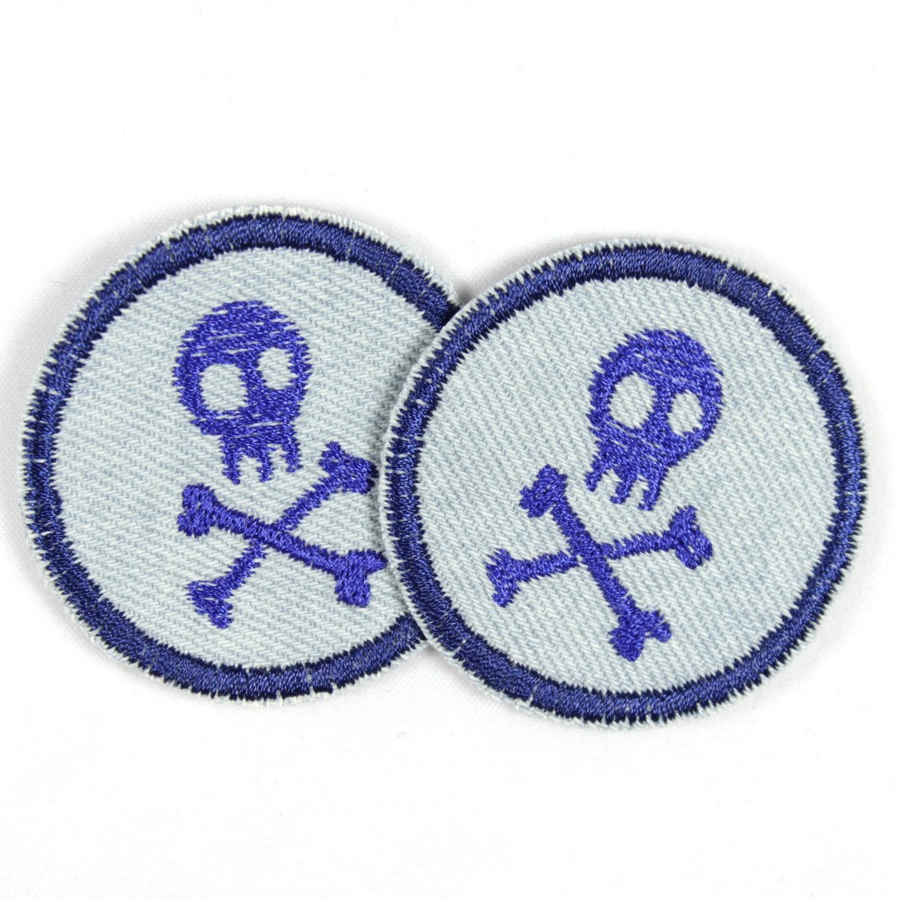 Flicken rund mit Totenkopf Pirat blau auf Jeans hellblau 2 Stück ideal als Hosenflicken und Knieflicken
