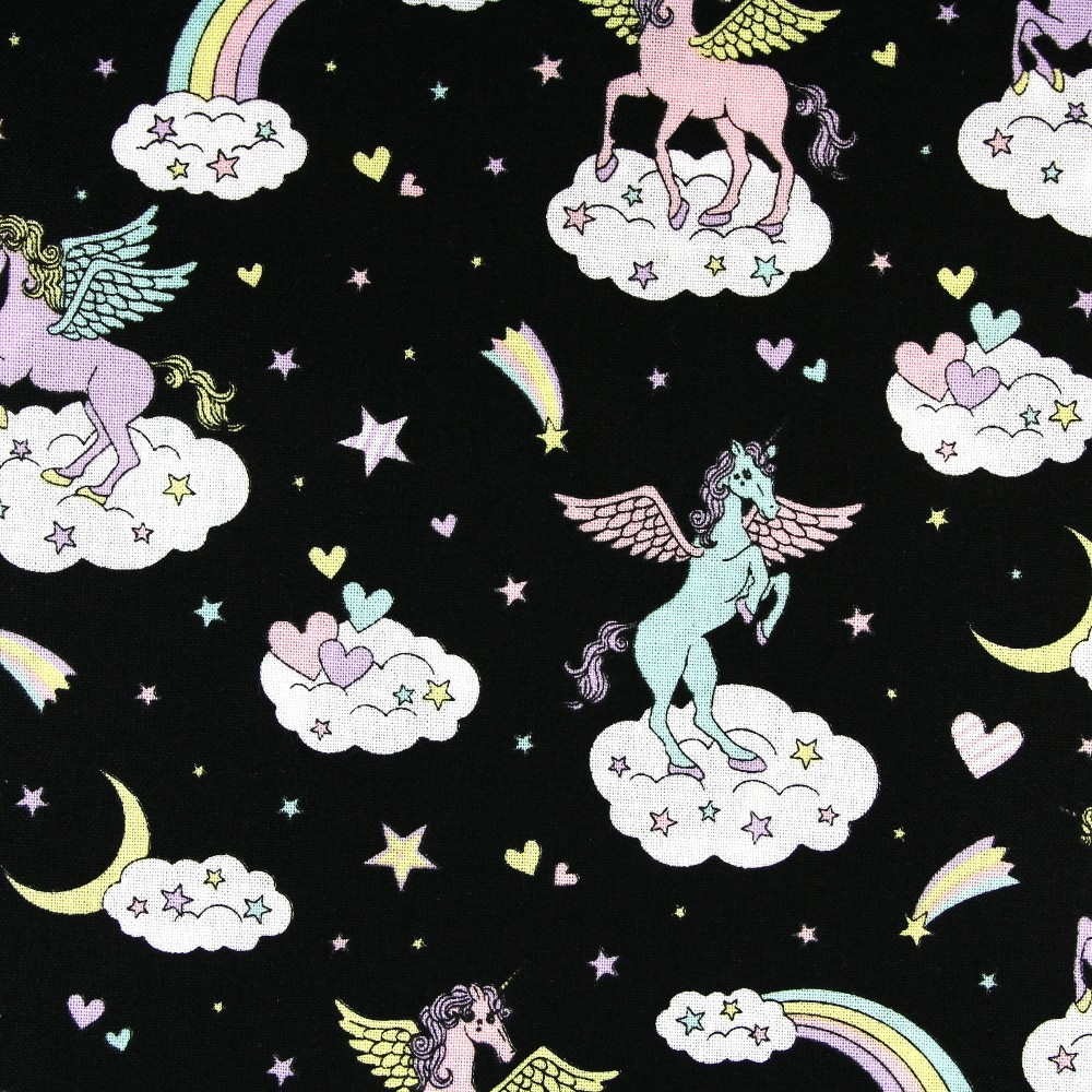 Stoffe mit kawaii Einhorn Baumwollstoff schwarz patchworkstoff zum quilten cosmo fabrics Pegasus auf Wolken Sternschnuppe Pferd