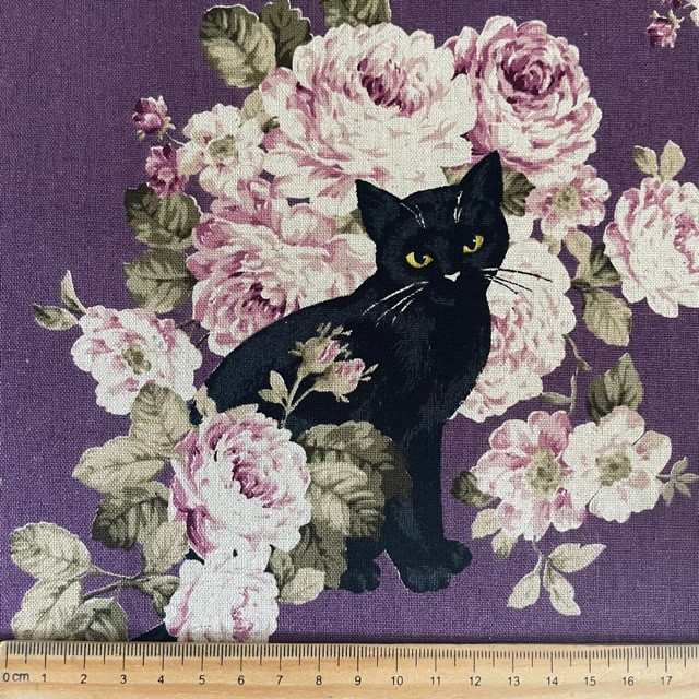 Stoff mit Katzen und Rosen von cosmo lila Baumwollstoff